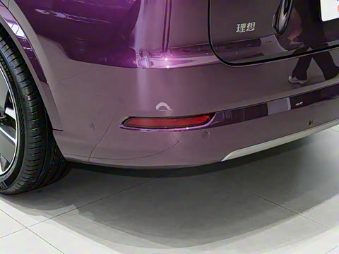 2025�� Ultra ���ܻ��°�