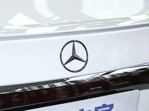 2025�� E 300 ʱ�����˶���