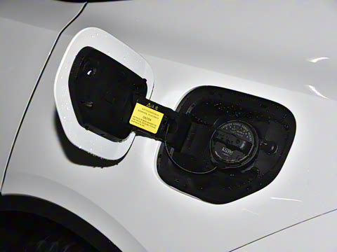 2025�� 300UltraǬ���Ǽ�ADS SE���̰�