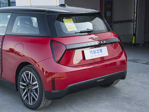 2025�� 456km COOPER E ������