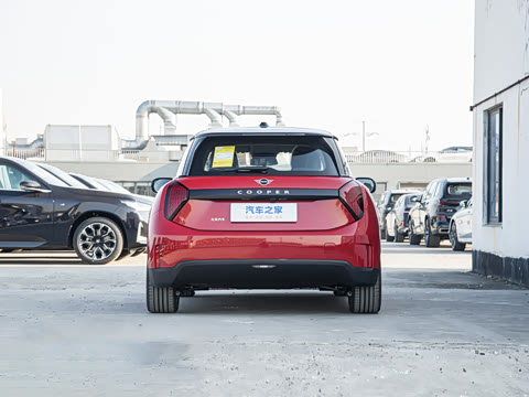 2025�� 456km COOPER E ������