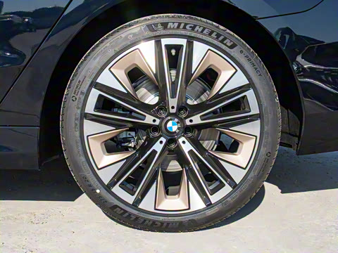 2025�� 530Li ������ ������װ