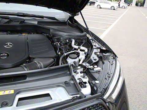 2024�� GLC 260 L 4MATIC ������ 7��