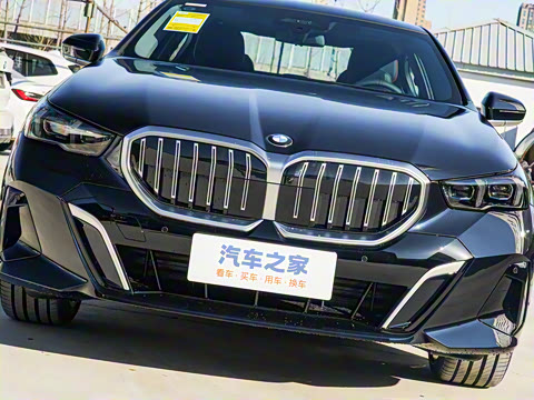 2025�� 530Li ������ M�˶���װ