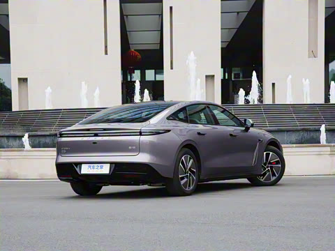 2025�� ���� Ultra �����콢