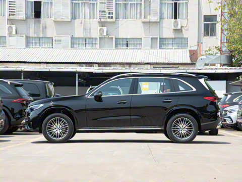 2025�� �Ŀ� GLC 300 L 4MATIC ������ 7��