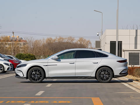 2025�� EV �Ǽݰ� 506KM�����