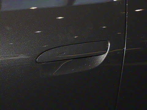 2024�� Taycan 4 Cross Turismo