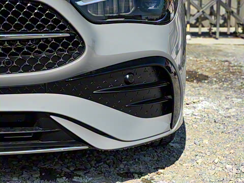 2025�� CLE 260 ������ܳ�