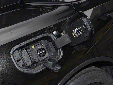 2025�� 300UltraǬ���Ǽ�ADS SE���̰�