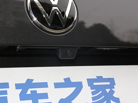 2025�� �Ŀ� 300TSI DSG׿Խ��