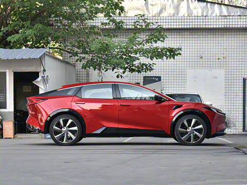 2025�� 550 PRO���а�