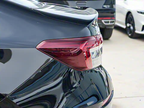 2025�� 240TURBO CVT ��ȤPlus