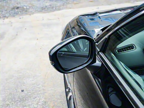 2025�� 240TURBO CVT ��ȤPlus