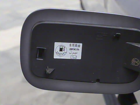 2025�� 2.0T�Զ�������Ӣ�� ����