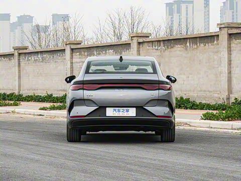 2025�� EV 545KM׿Խ��