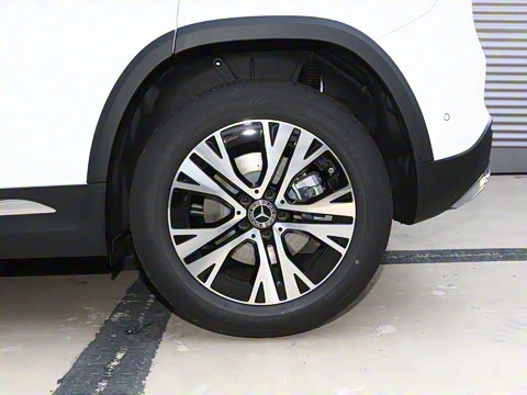 2025�� �Ŀ� GLA 220