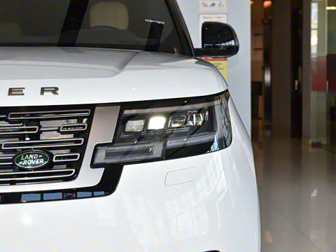 2025�� 3.0 L6 360PS ʢ����