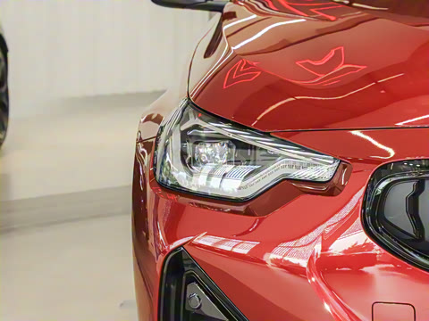 2025�� M240i xDrive