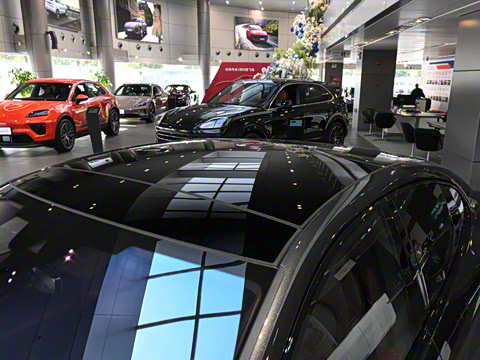 2024�� Panamera Turbo E-Hybrid 4.0T