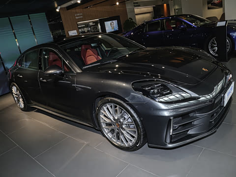 2024�� Panamera 4 �����ӳ��� 2.9T
