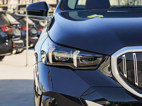 2025�� 530Li ������ M�˶���װ