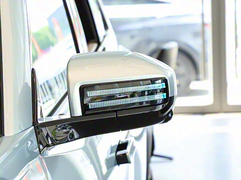 2025�� 501KM ����Ultra��