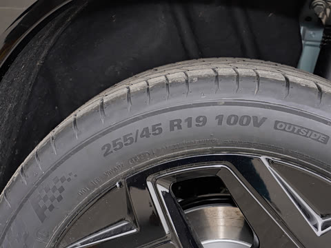 2025�� ̽��L 330TSI ������ӢCity��