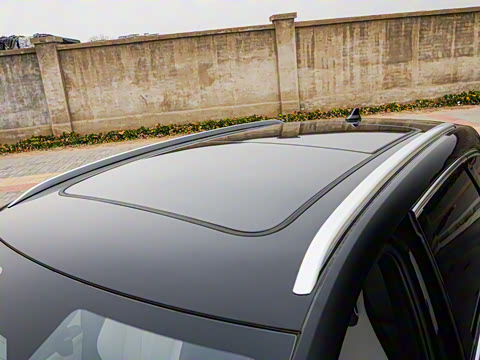 2025�� EV �Ǽݰ� 605km �콢��