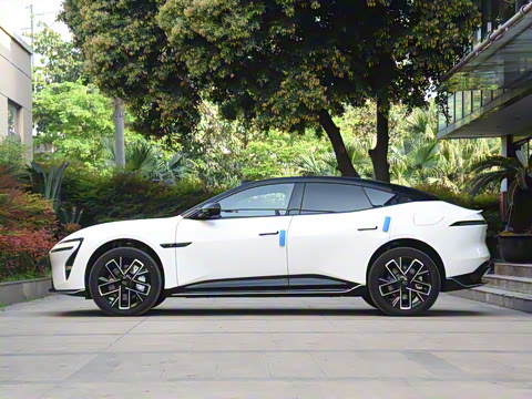 2025�� Ultra�����