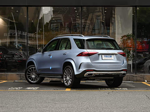 2025�� �Ŀ� GLE 450 4MATIC ������