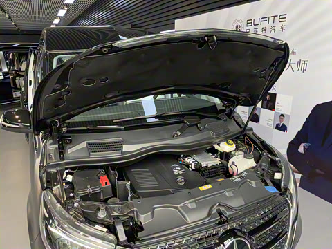 2025�� 2.0T ʱ�а�