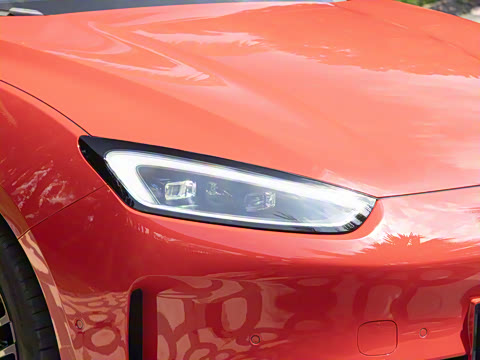 2025�� ����   Ultra ������