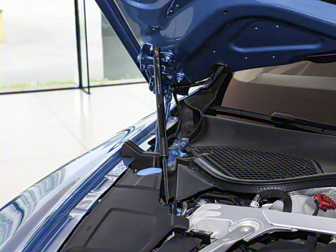 2026�� 4.0T V8 Mulliner