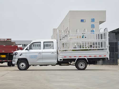 8l仓栅车豪华型双排4j18v