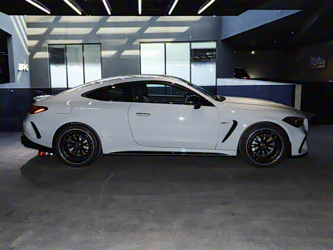 2025�� AMG CLE 53 4MATIC+ ���ܳ�