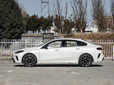 2025�� 225L M�˶���ҹ��װ