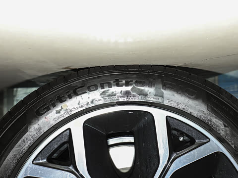 2025�� 855km Max