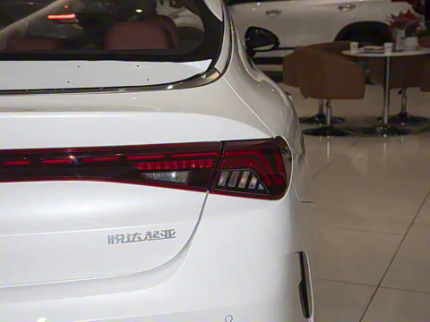 2025�� 2.0T ����