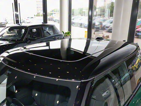 2025�� JOHN COOPER WORKS