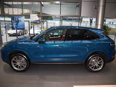 2025�� Cayenne 3.0T