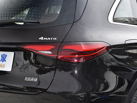 2025�� GLC 260 L 4MATIC ������