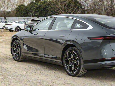 2025�� �������̰� 230�콢��