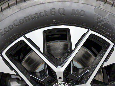 2024�� GLC 260 L 4MATIC ������ 5��