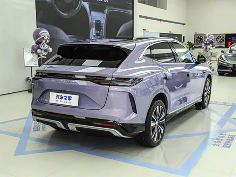 2025�� 702 �Ǽ�˫�������ٰ�