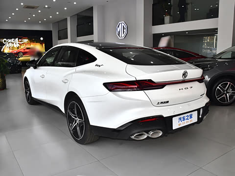 2025�� 2.0T Trophy+ �����˶���