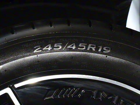 2025�� E 300 ʱ�����˶���