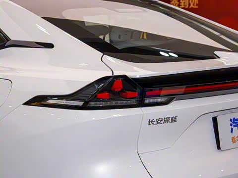 2025�� 300Ultra  �����Ǽ�AD PRO���̰�