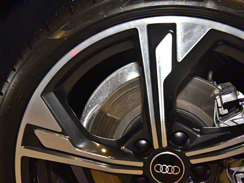 2024�� 40 TFSI ����������(��ҹ��)