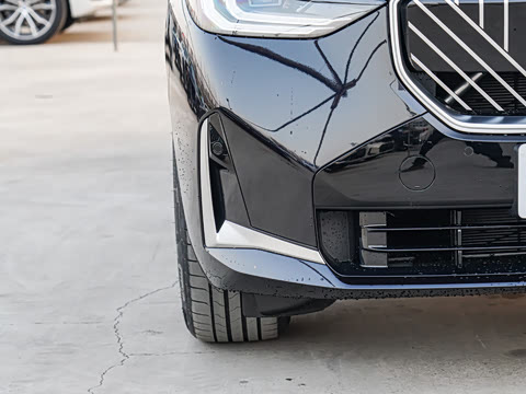 2025�� xDrive30L ������ M�˶���װ